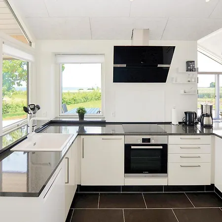 Three-bedroom In Sydals Hébergement de vacances